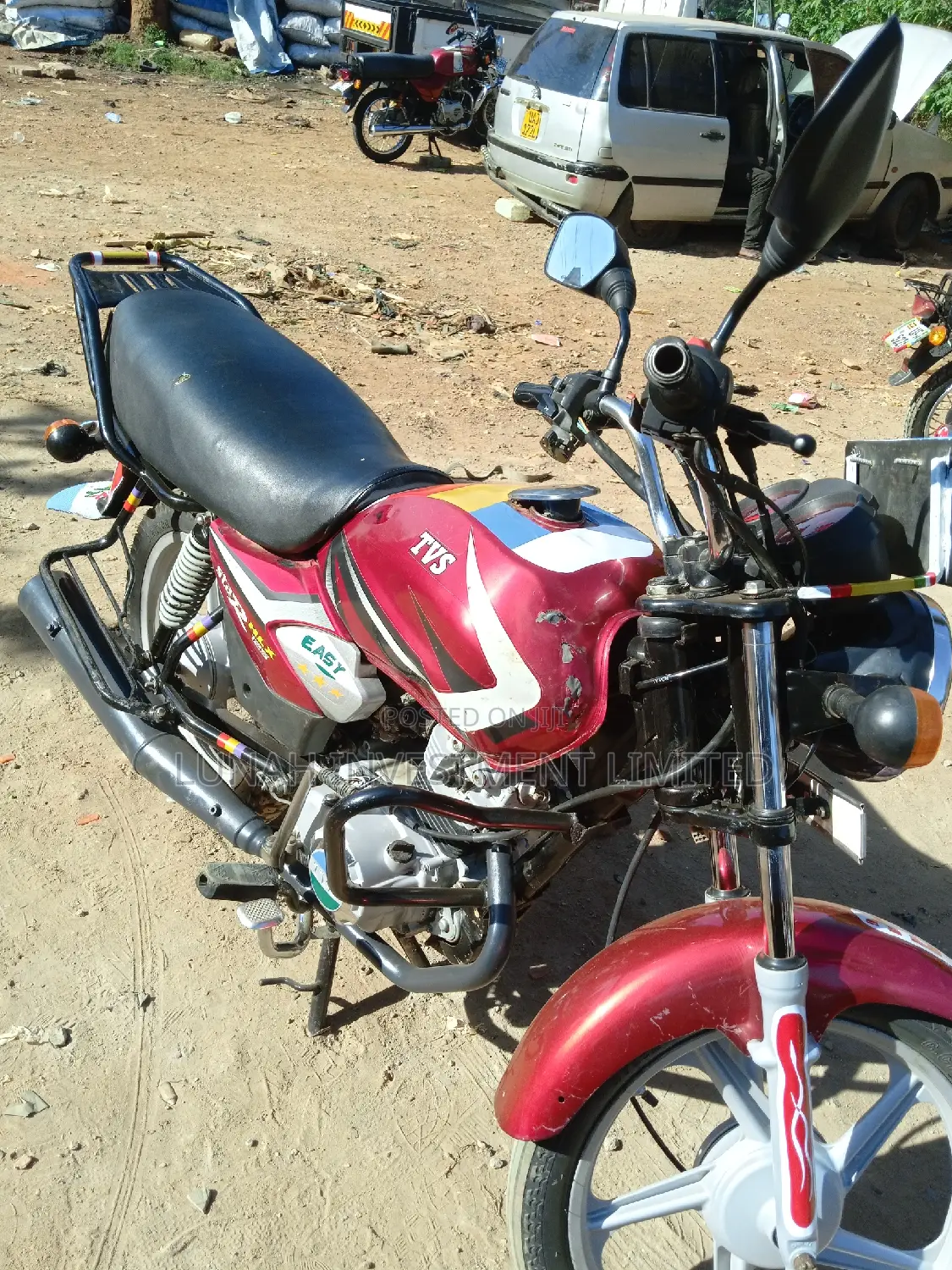TVS HLX 125 2023 Red