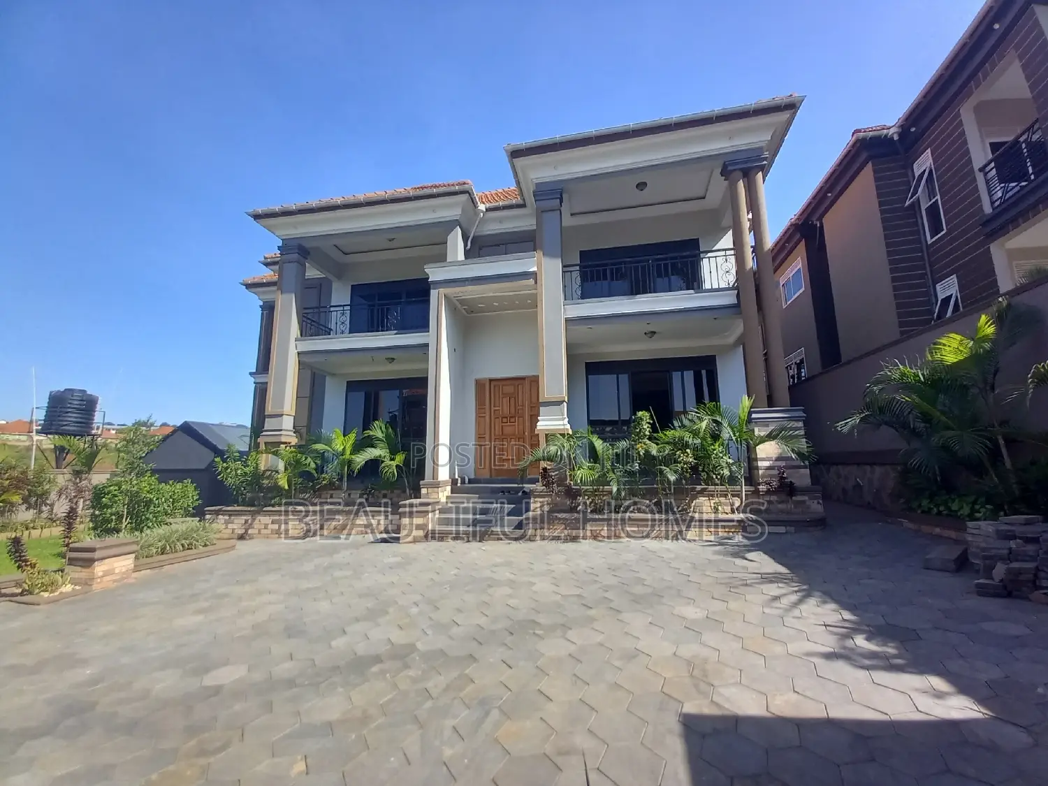 Furnished 6bdrm Mansion in Kisaas, Nakawa for sale