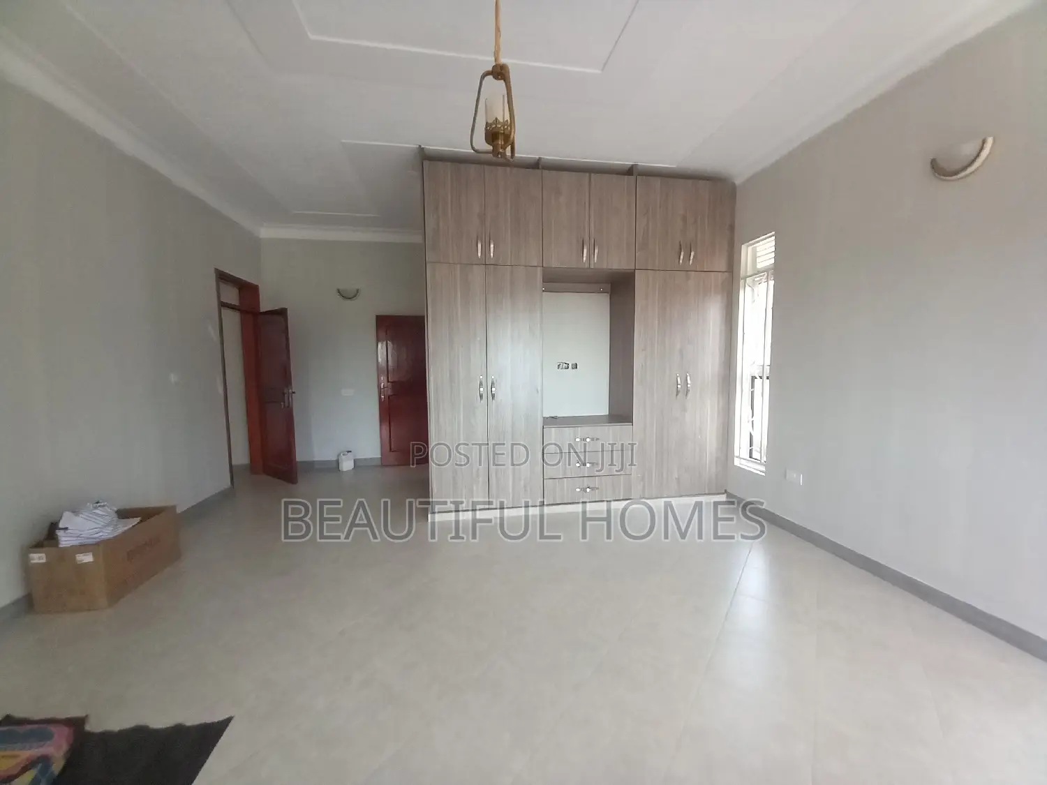 Furnished 4bdrm House in Kira for sale