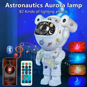 Photo - Night Light Astronaut Lamp