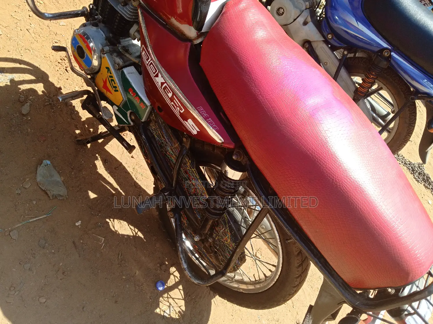 Bajaj Boxer 100 2021 Red