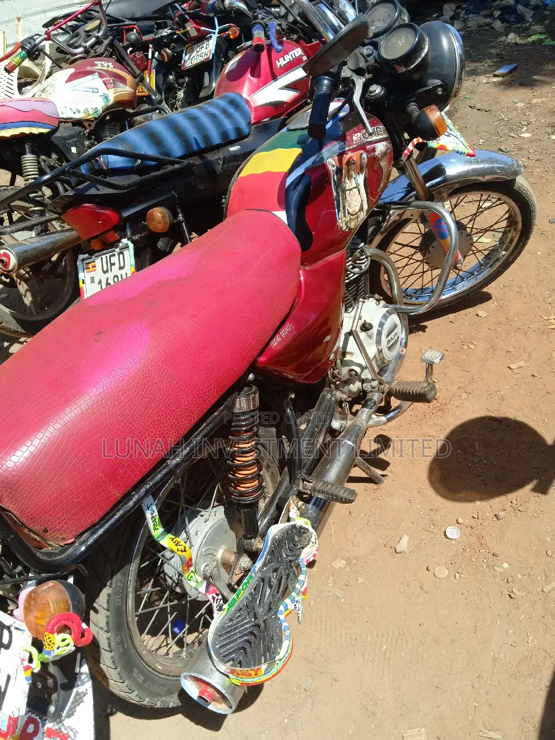 Bajaj Boxer 100 2021 Red