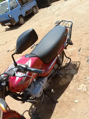 Bajaj CT 110X 2022 Red