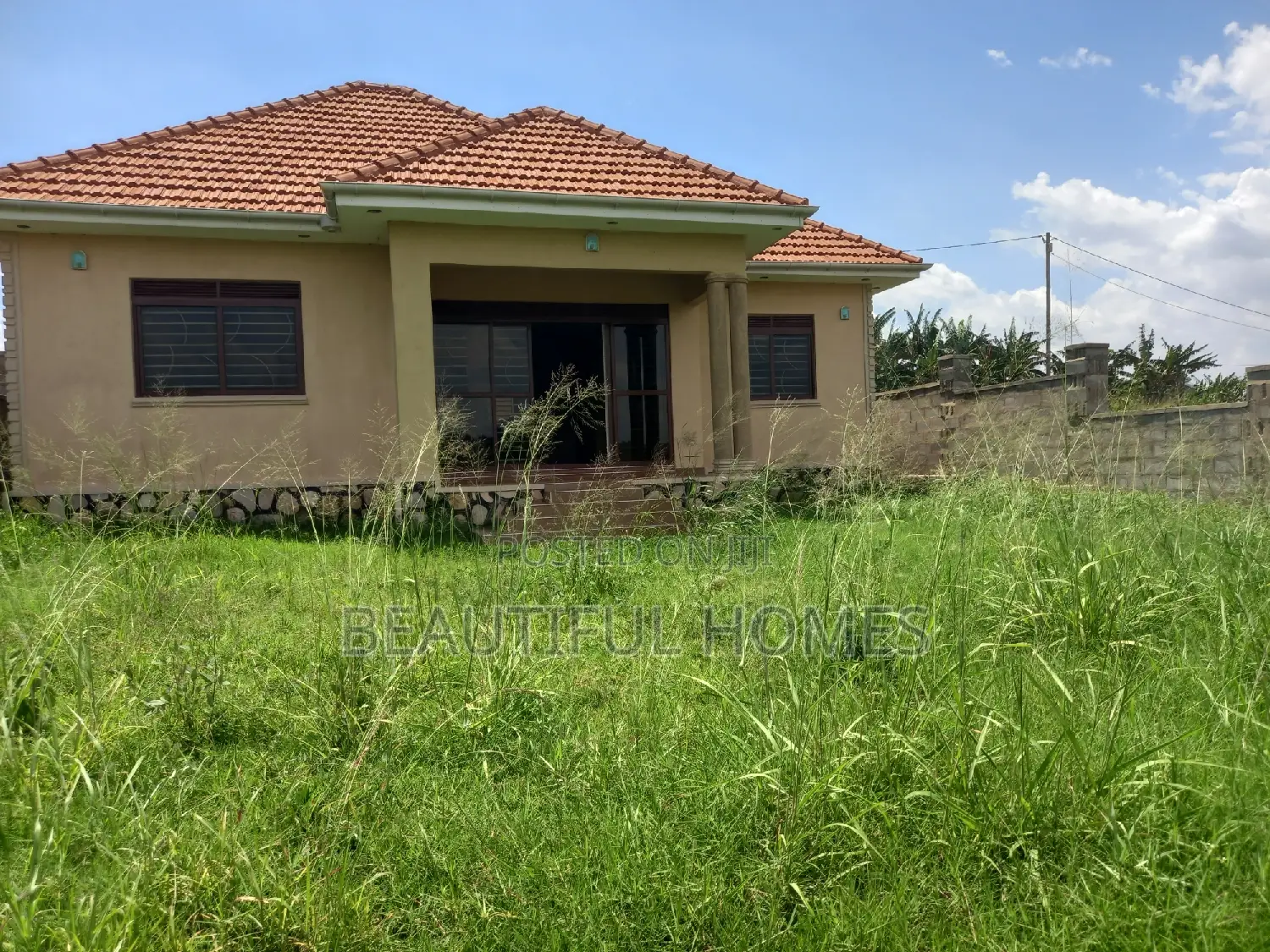 Furnished 4bdrm House in Kira for sale