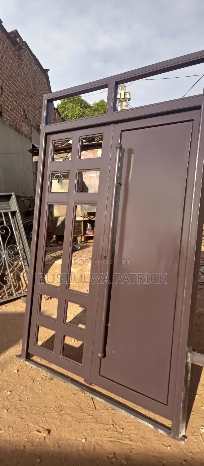 Double Opening Front Door (01)