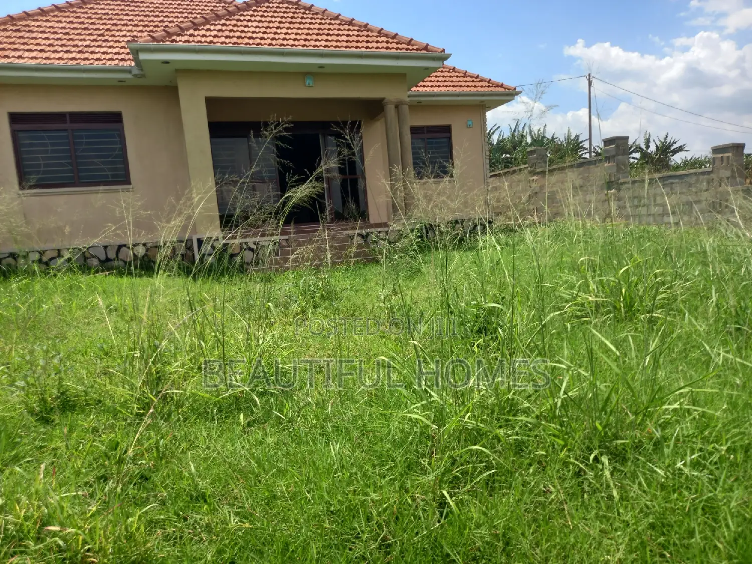 Furnished 4bdrm House in Kira for sale