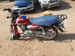 TVS HLX 125 2021 Red