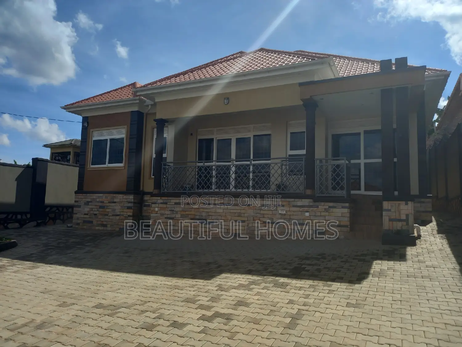 Furnished 4bdrm House in Kira for sale