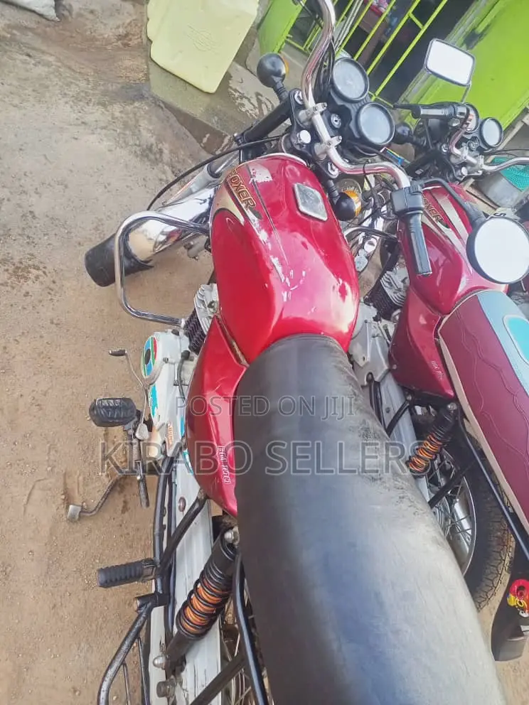 Bajaj Boxer 2019 Red