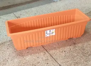 Flower Pot With Bottom Plate