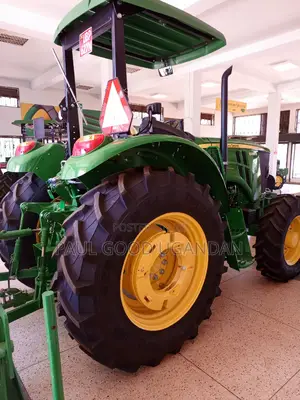 John Deere (95hp 4wd)