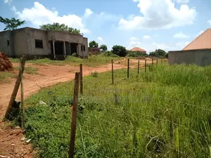 Ntebe Rd Kitende Ssisa With Private Titled Plot on Sale
