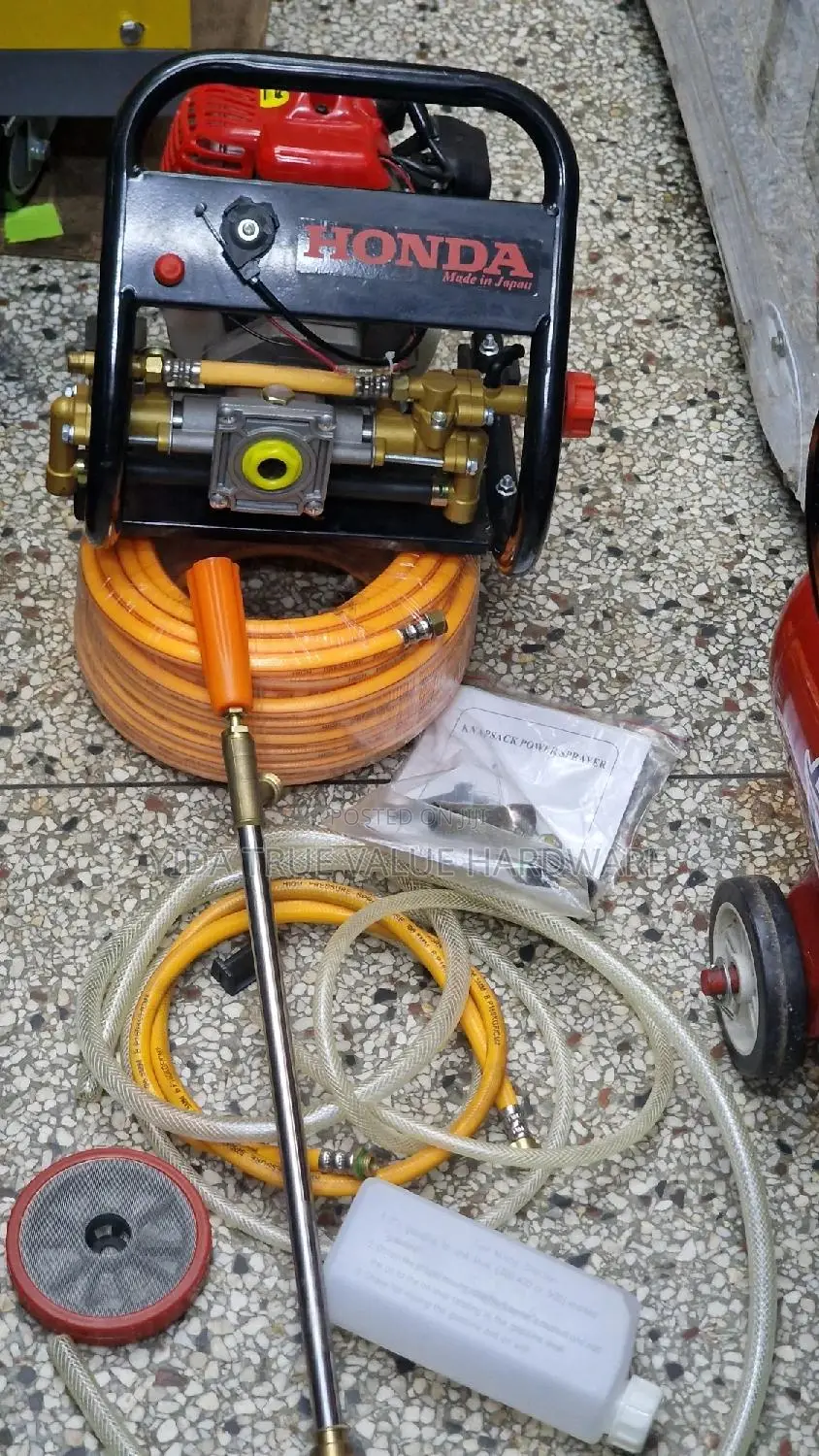 Garden Sprayer/ Power Sprayer With All Accessories