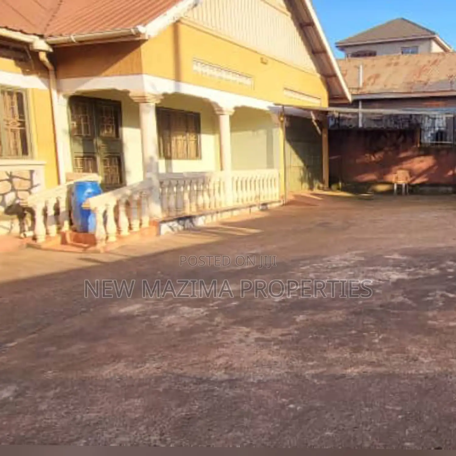 3bdrm Bungalow in Namasuba Ndejje, Division A for sale