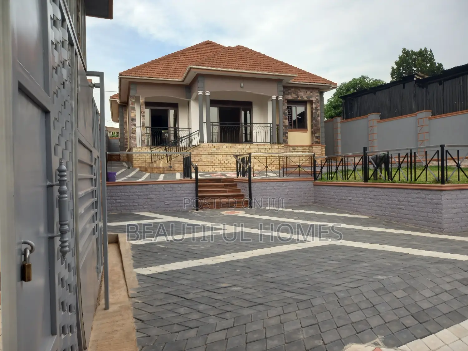Furnished 4bdrm Bungalow in Najjera, Kira for sale
