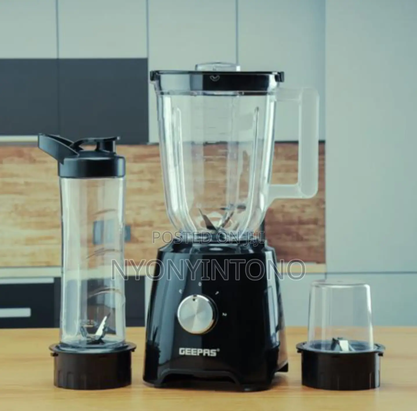 Geepas GSB 44033 Blender 3 in 1, Grinder and Smoothie Maker