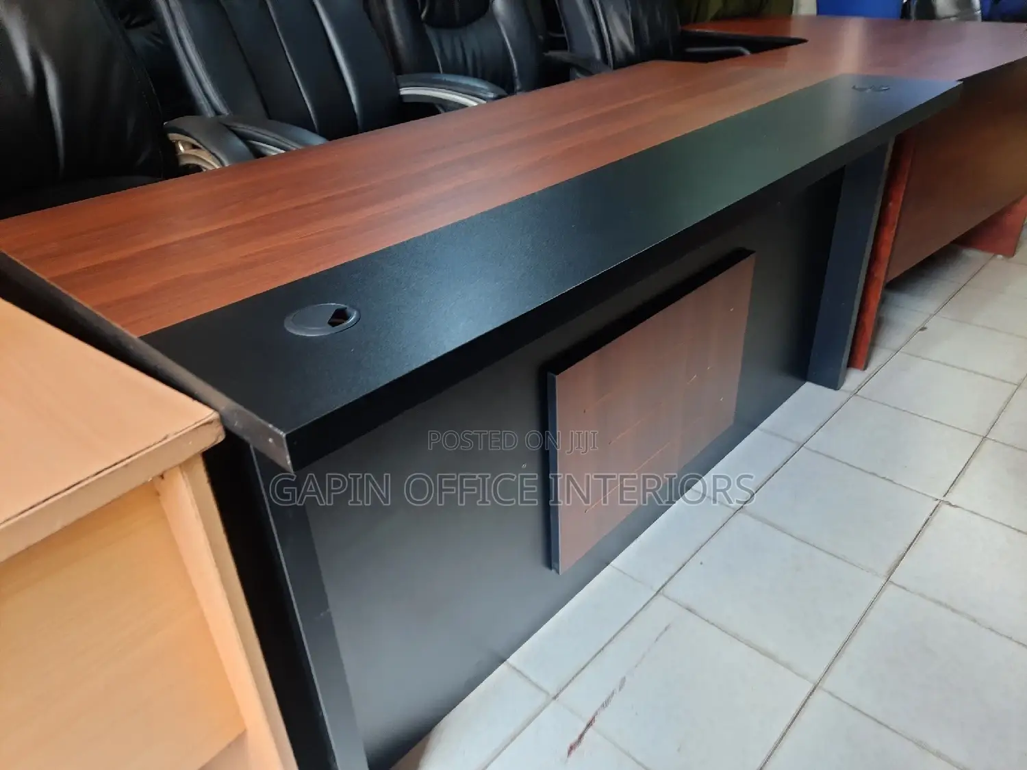 Exexecutive Office Table With L Drawer