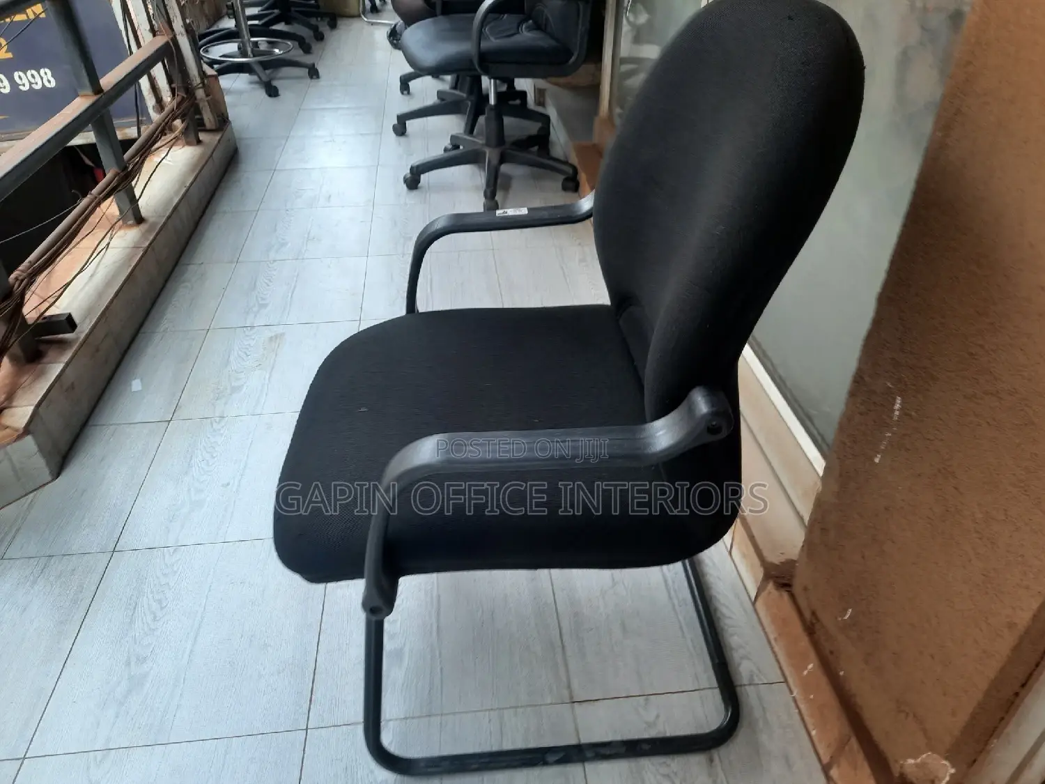 Fabric Short Back Chair, Non Rotating