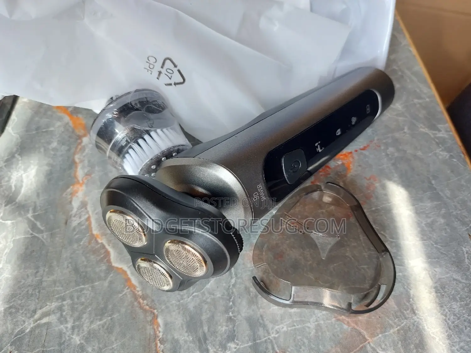 Rechargeable Portable Shaver