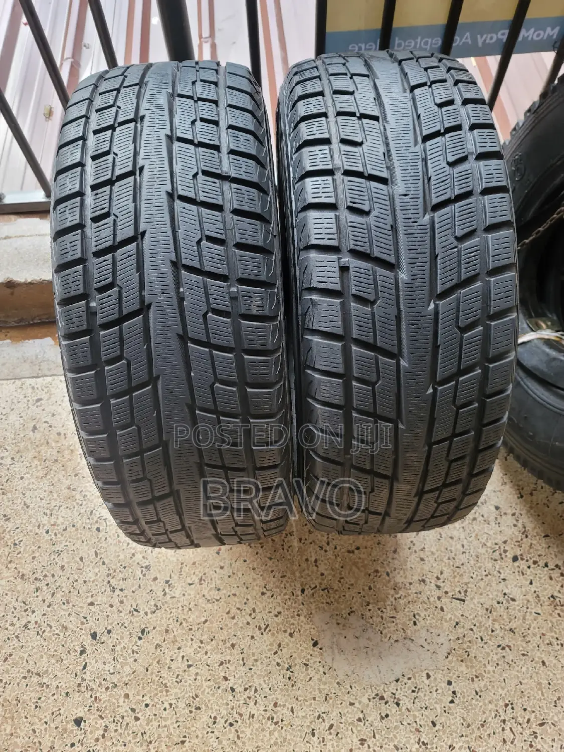 265/65r17 YOKOHAMA for Land Cruiser.