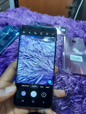 Photo - Samsung Galaxy S9 64 GB Black