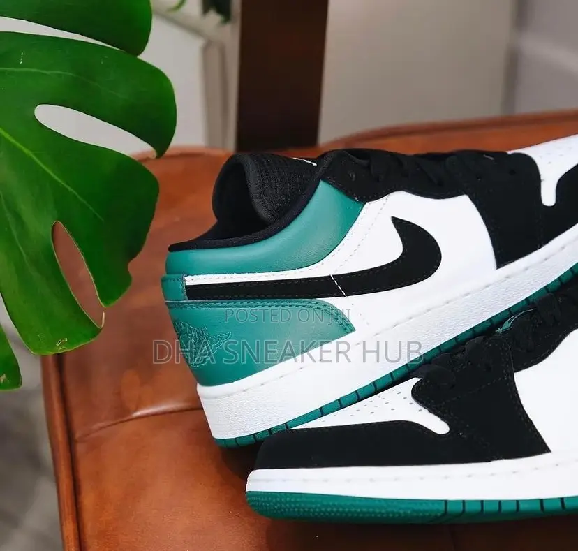 Air Jordan 1 Low Mystic Green/ Trending Designer Sneakers