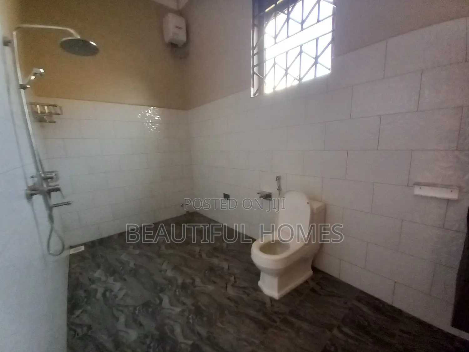 Furnished 3bdrm Bungalow in Nakwero, Kira for sale