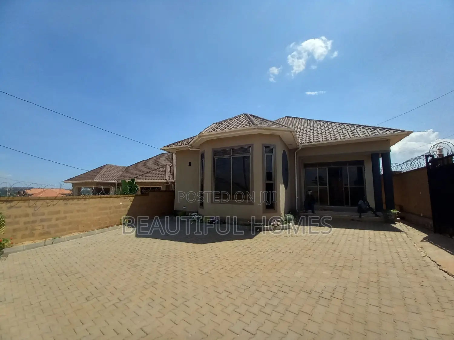 Furnished 3bdrm Bungalow in Nakwero, Kira for sale