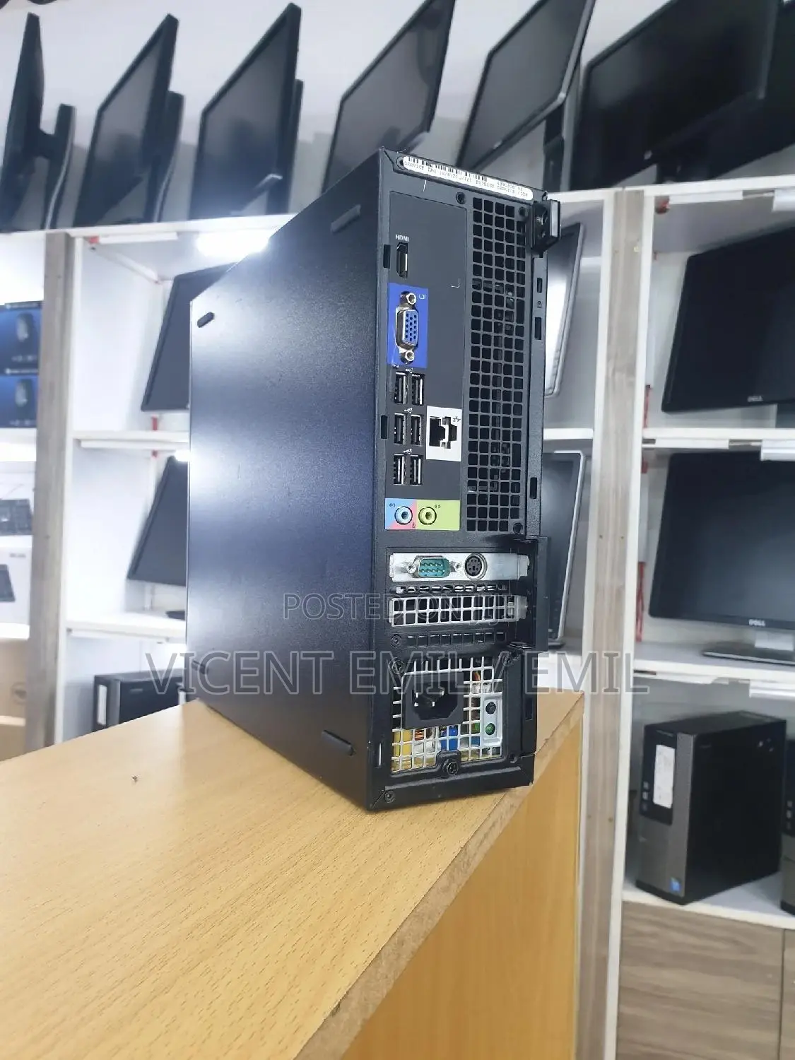 Desktop Computer Dell 4GB Intel Core i3 HDD 500GB