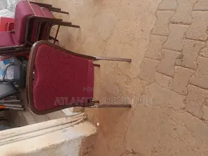 Maroon Colour Comfulance Chair for Hotel