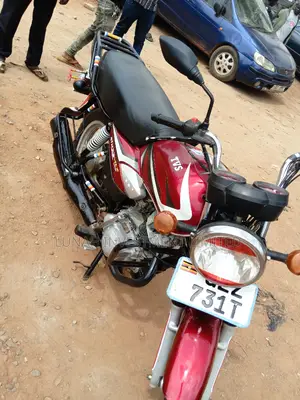 TVS HLX 125 2020 Red