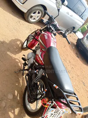 TVS HLX 125 2020 Red