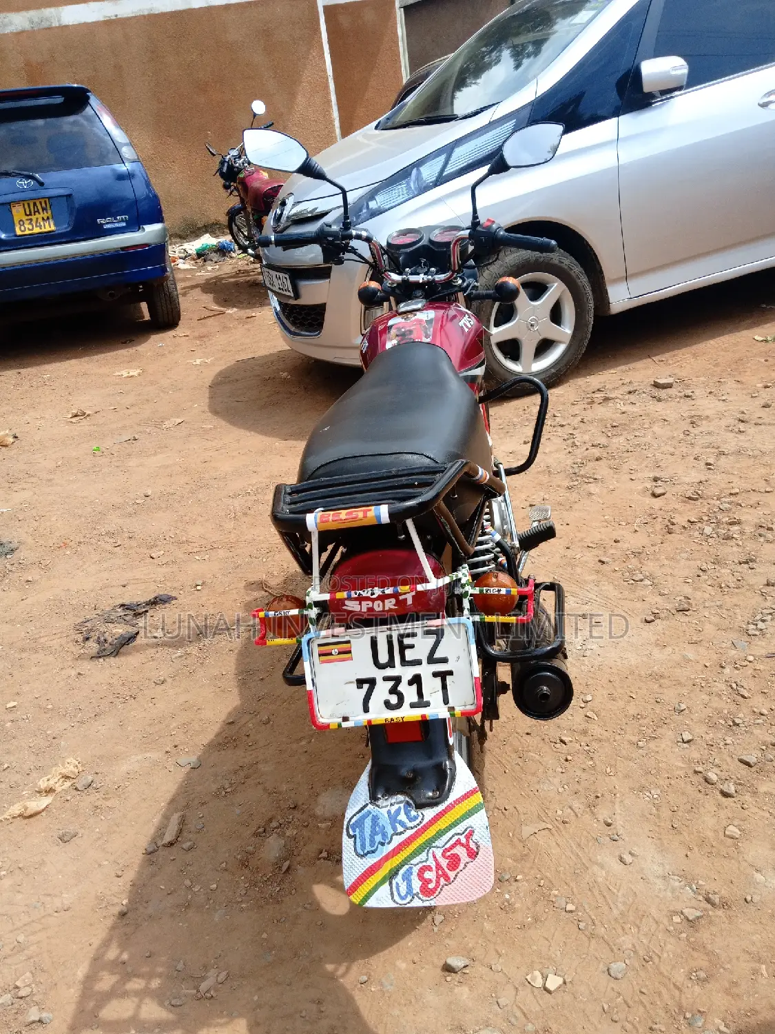 TVS HLX 125 2020 Red