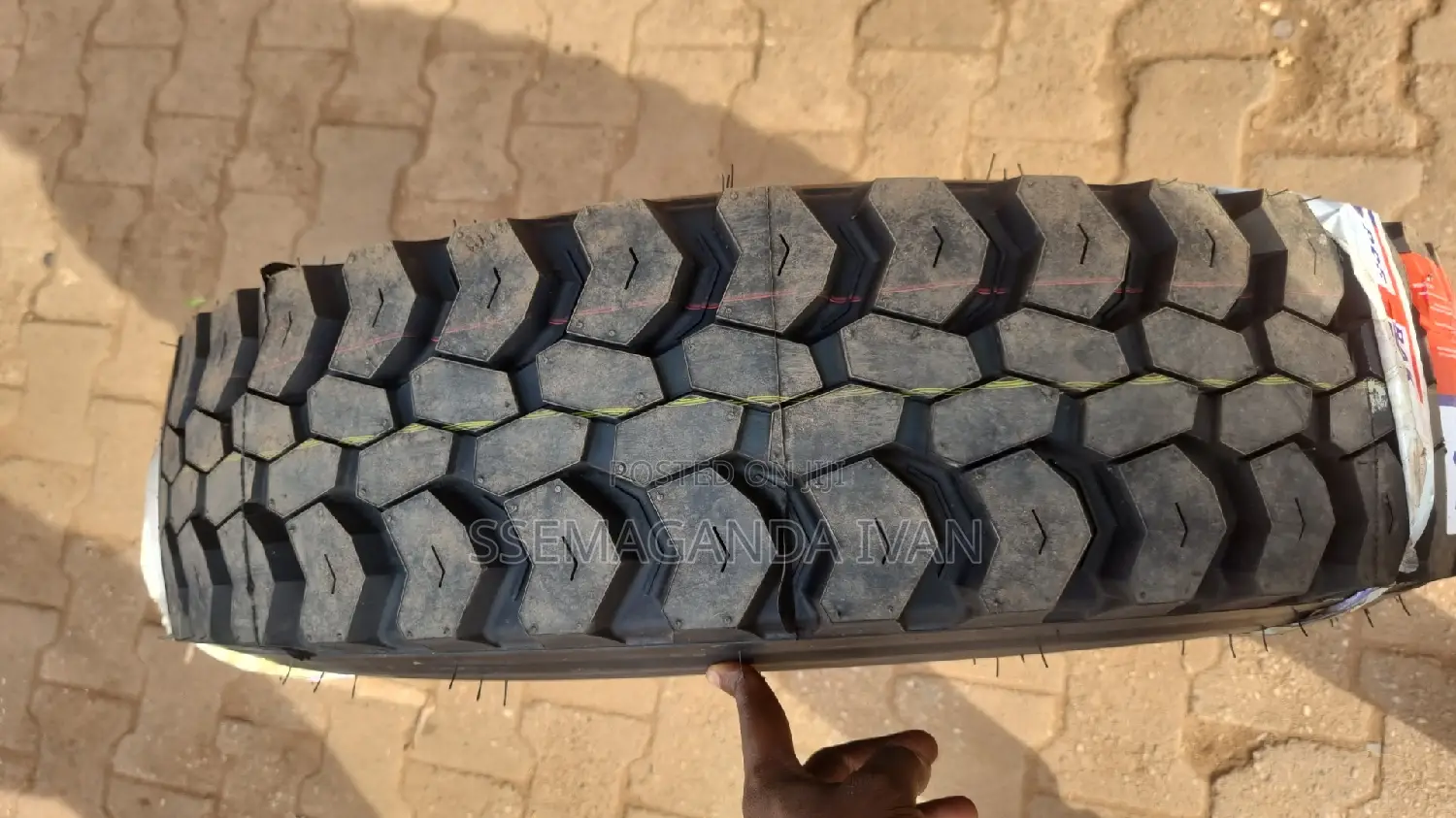 825r16 Mudgrip Tyre