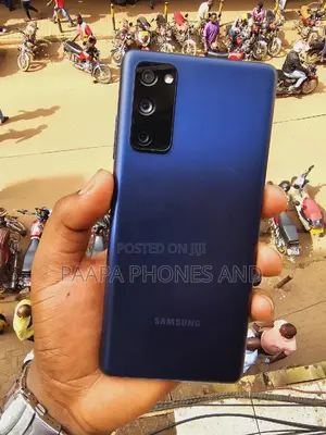 Samsung Galaxy S20 FE 2022 128 GB Blue