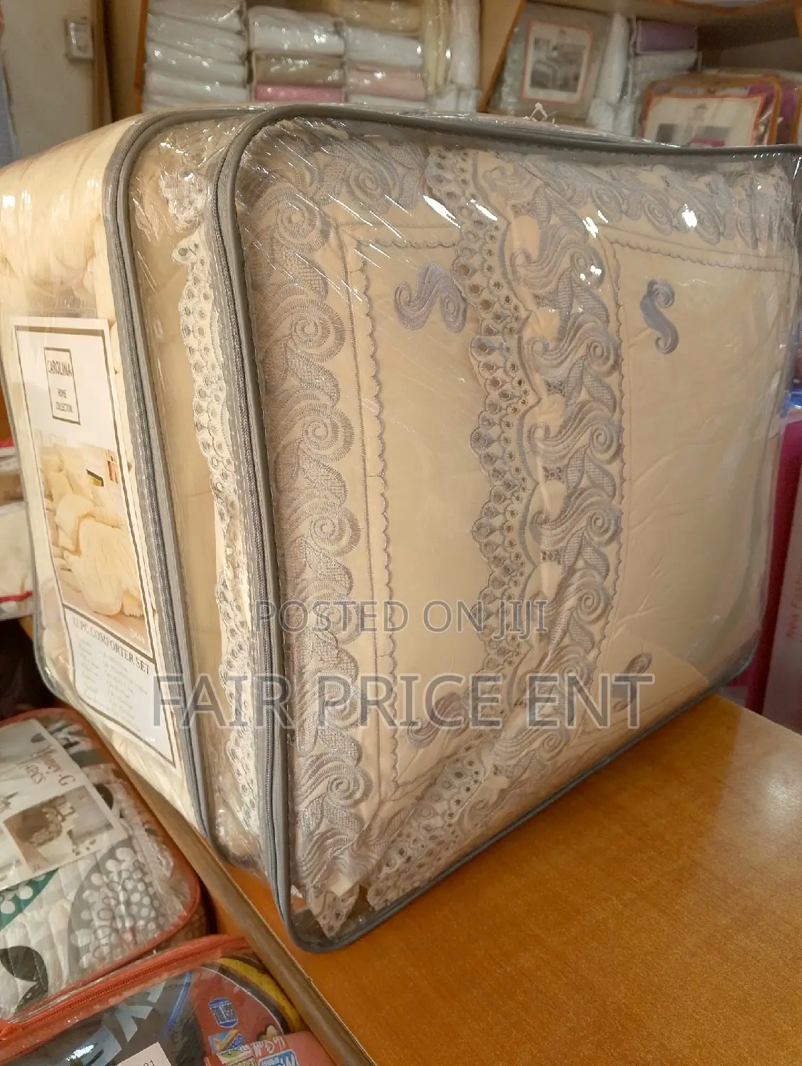 U.S.A CAROLINA Noble Pure Cotton Duvet Set. 6*6.12pcs( Gold)