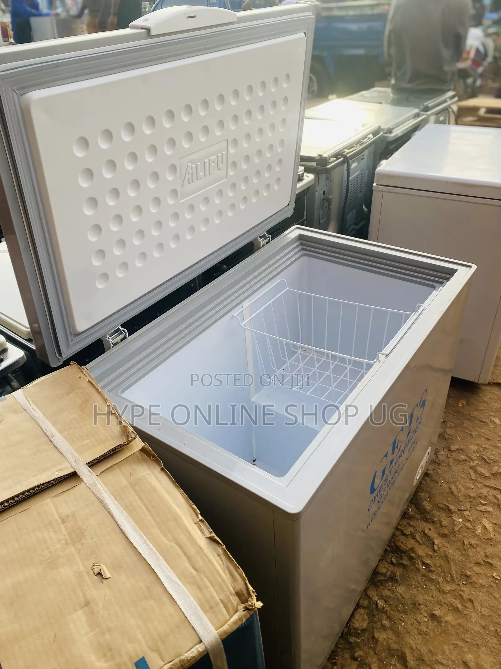 250L Deep Freezer Fridge Ug