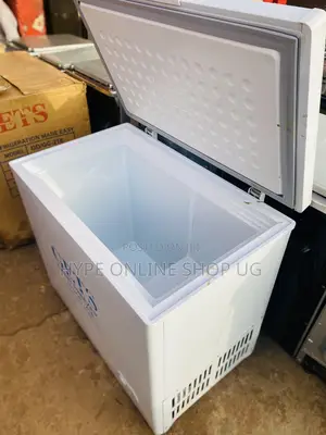 250L Deep Freezer Refrigerator Kampala