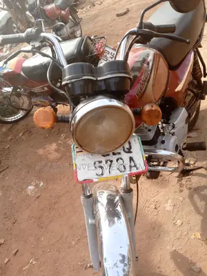 Bajaj Boxer 2023 Red