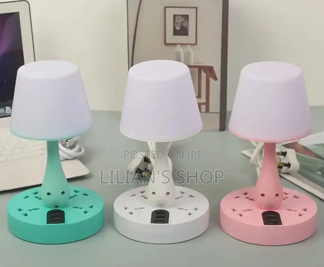 Smart Lamp Socket With 4 Socket 3 Usb Slots and Lamp