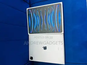 Apple iPad Pro 12.9 (2022) 256 GB Silver