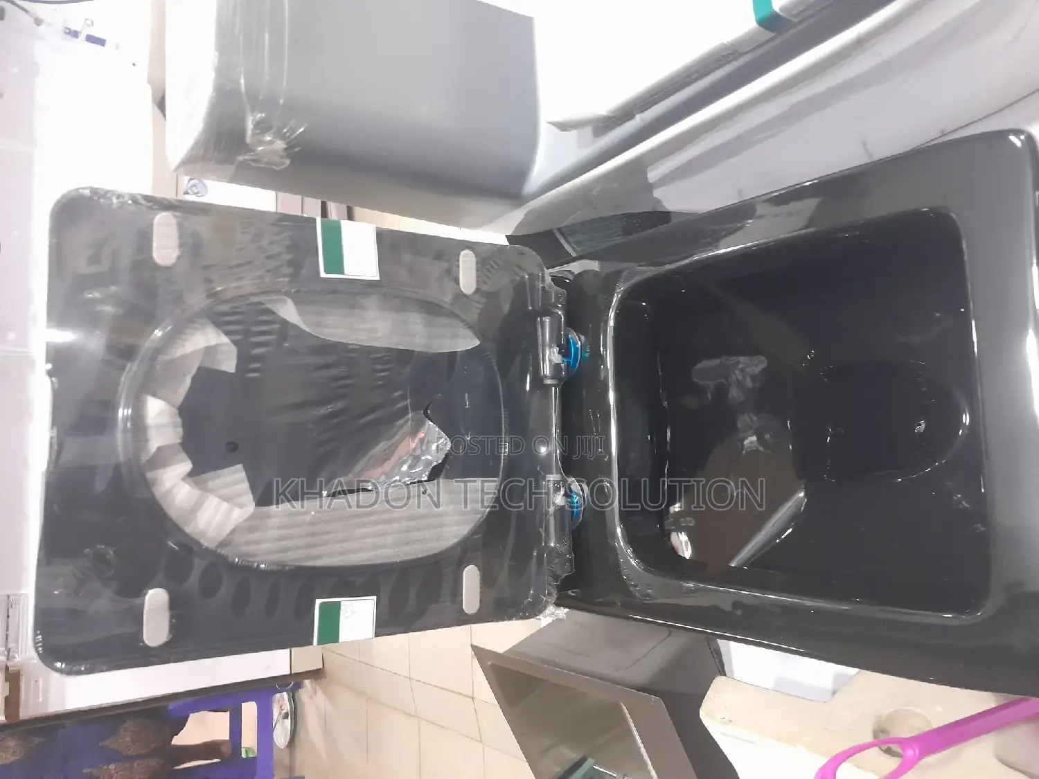 Black Liangdu Toilet Seat
