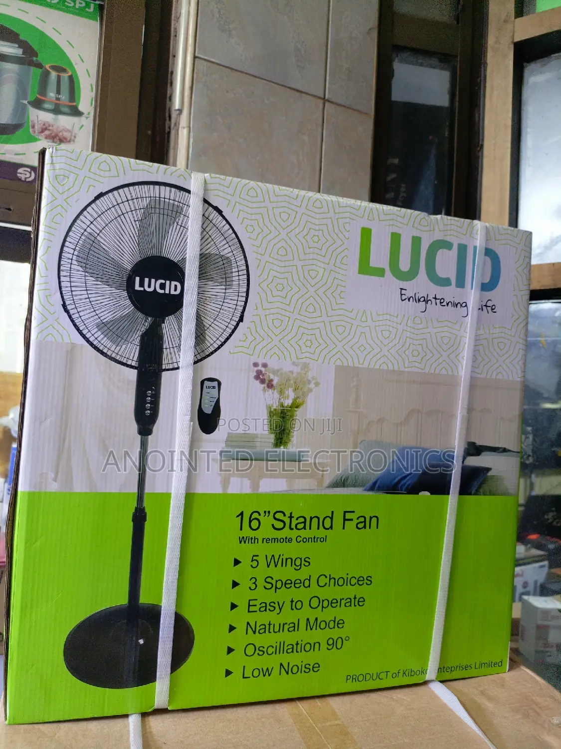 Lucid Stand Fans With a Remote