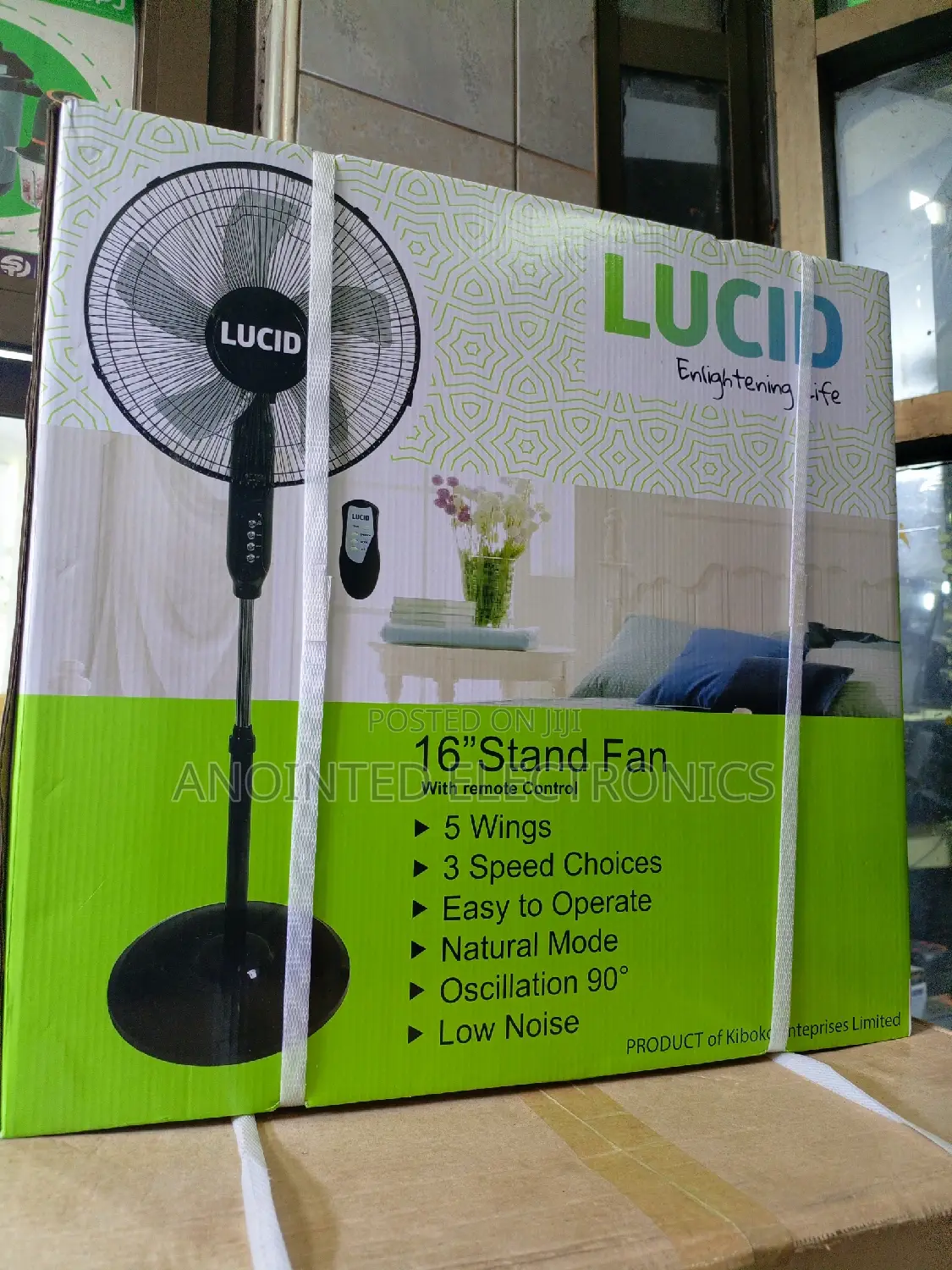 Lucid Stand Fans With a Remote