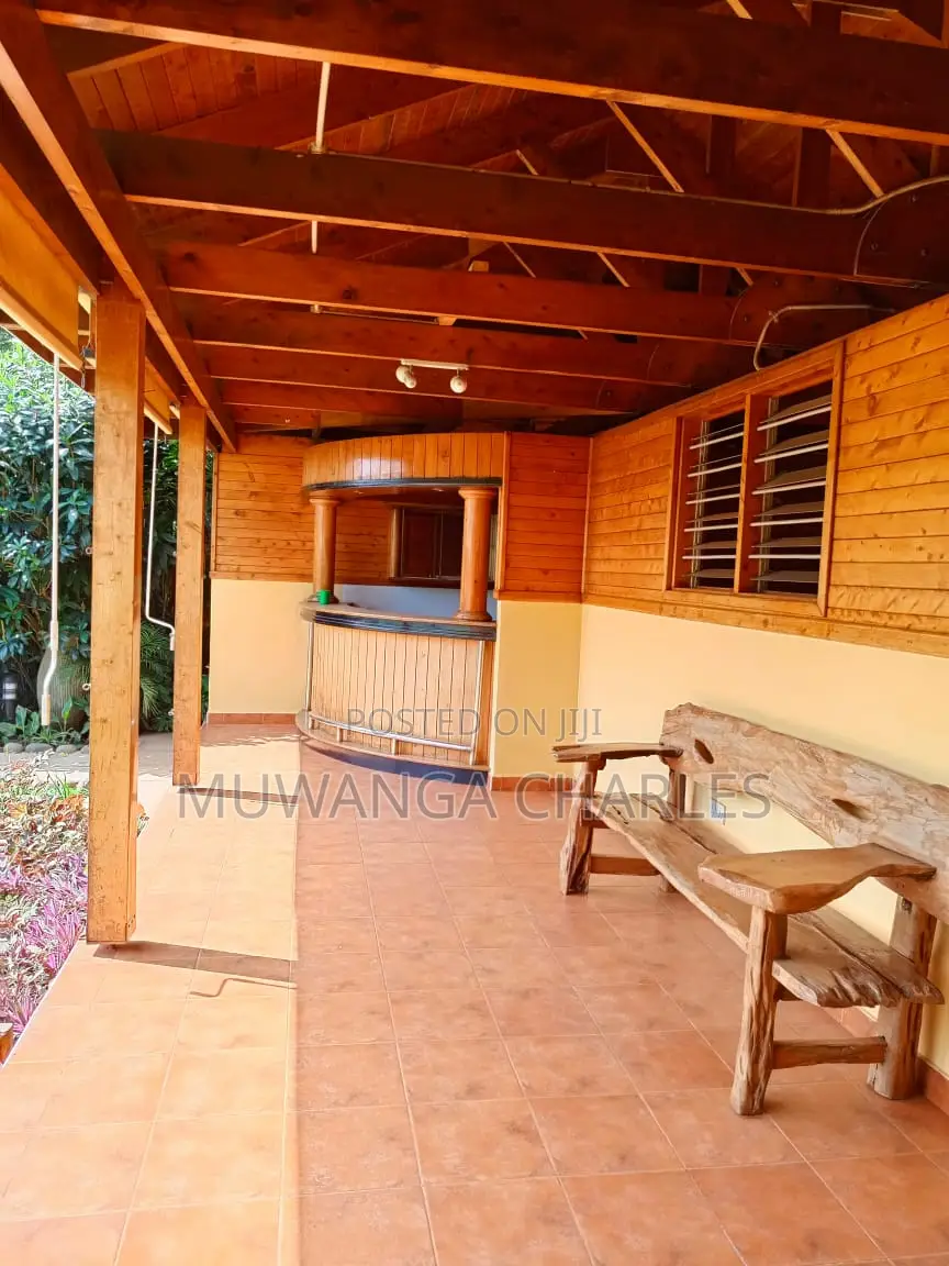 4bdrm Duplex in Fs Properties Ltd, Central Division for rent