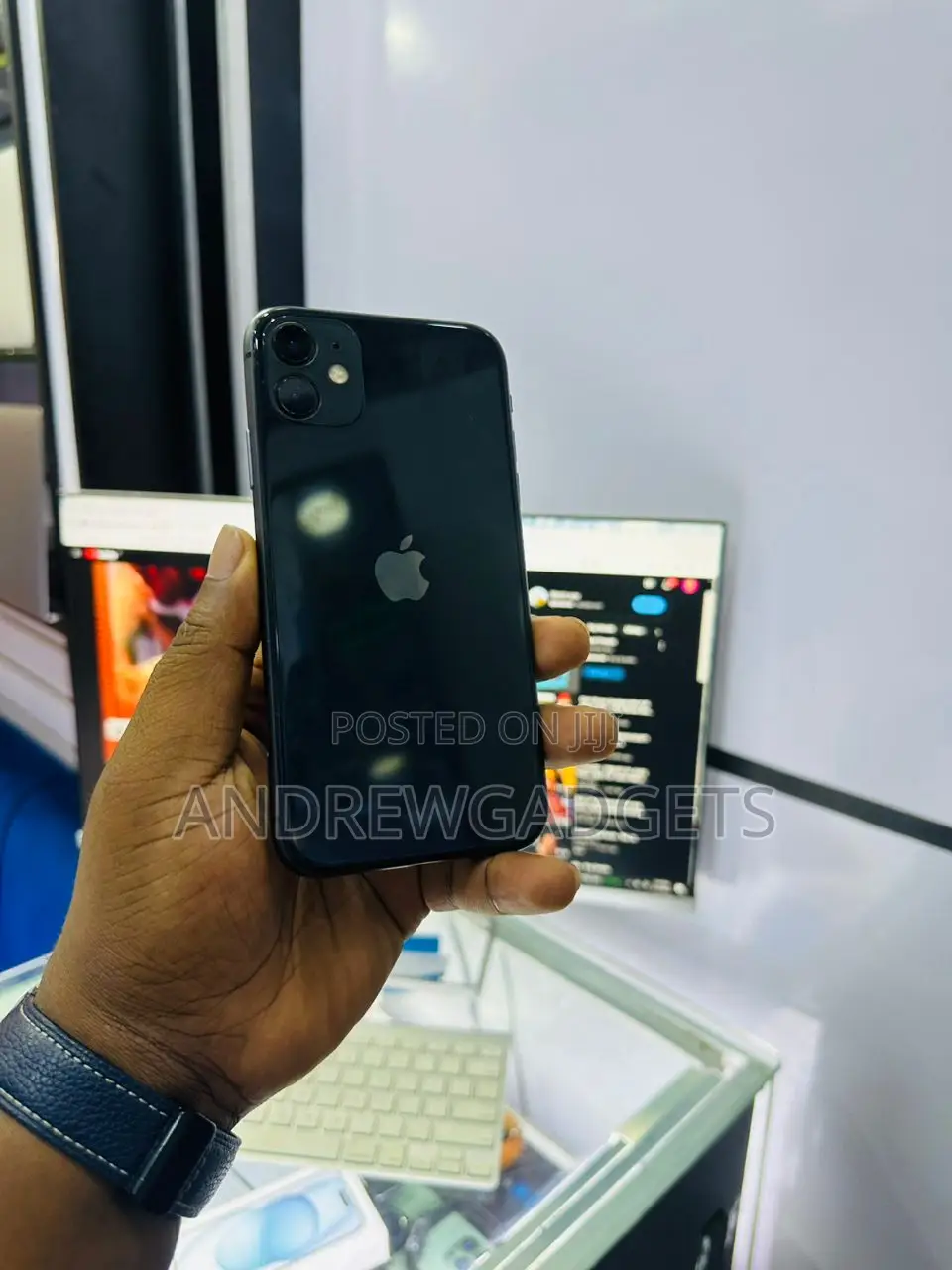 Apple iPhone 11 64 GB Black