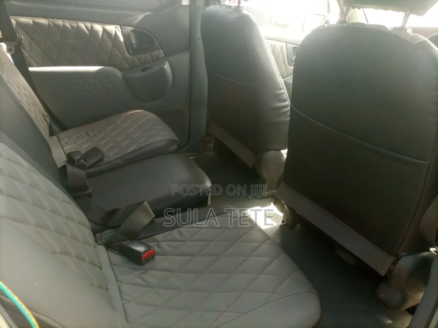 Toyota Fun Cargo 2000 Silver