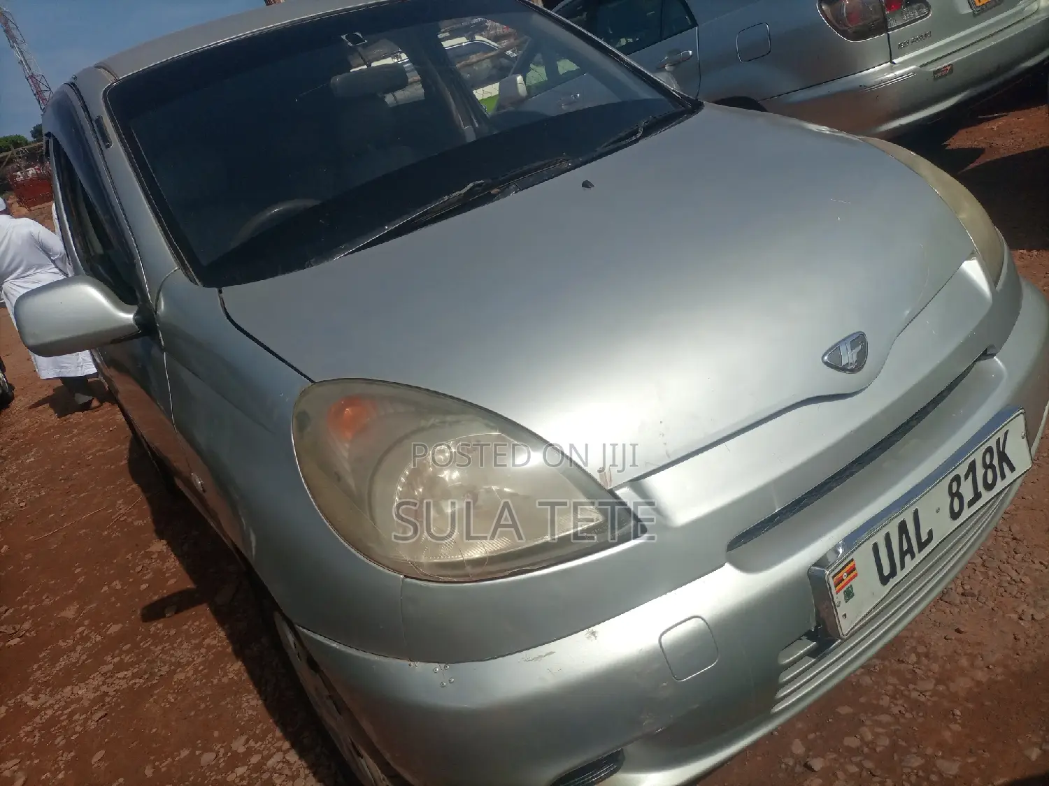 Toyota Fun Cargo 2000 Silver