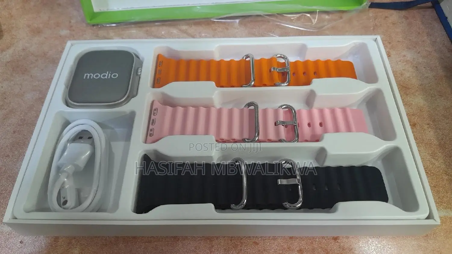 4G Ultra Max Smart Watch + 3 Pairs Of
