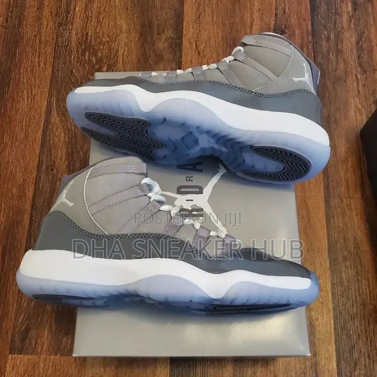 Air Jordan 11 Retro Cool Grey
